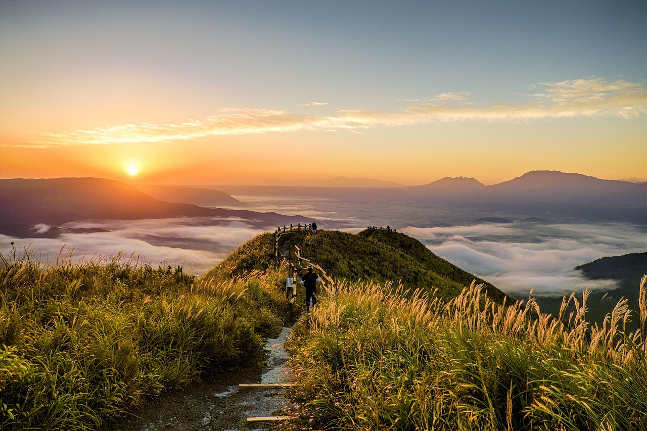 mountain trail dawn